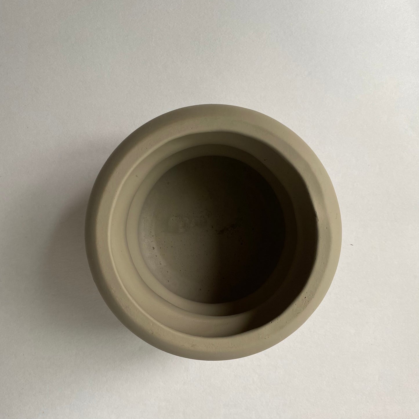 Greige cloud planter